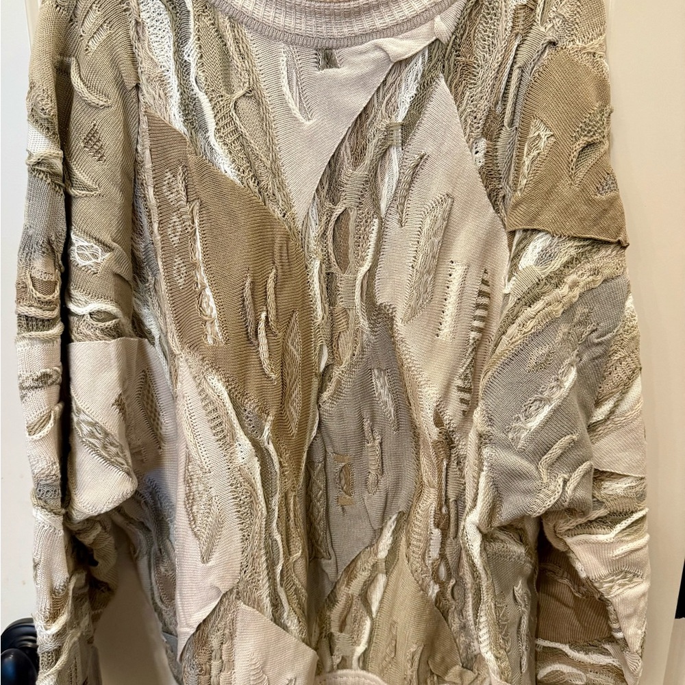 COOGI Beige and Cream Knit Sweater